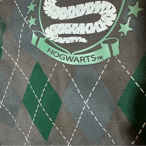 Universal studios Harry Potter Slytherin messenger bag - Picture 2 of 10